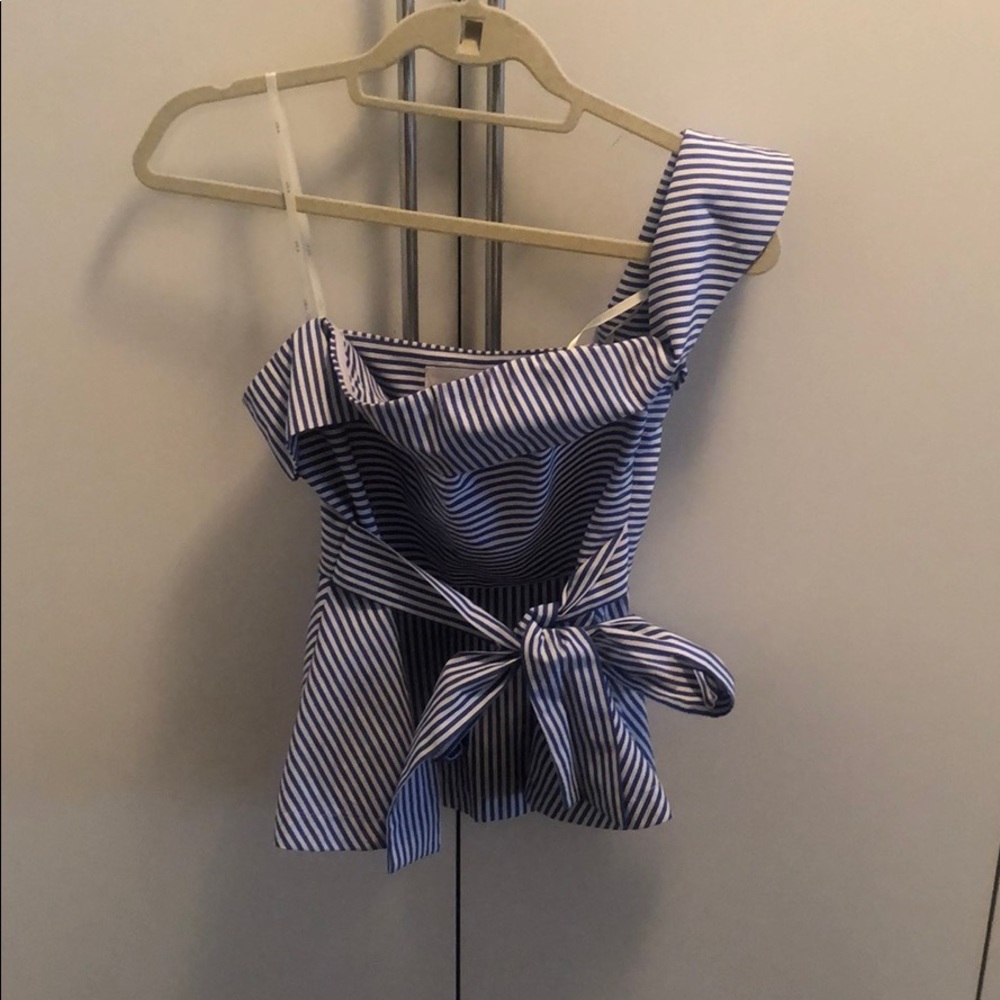 JOA one shoulder top